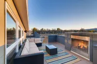 Fancy Townhome Near Old Town, Breweries and River! - 4-نجوم