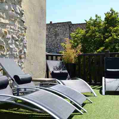 HOTEL LE SAINT LAURENT Hotel Exterior