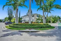 Bay Harbor Suites Hotels in Bal Harbour