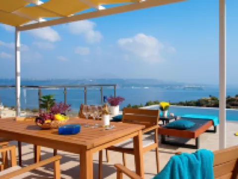 Villa Nikos in Megala Chorafia Hotels in Aptera