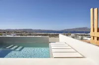 Cave Suites Milos - สระว่ายน้ำส่วนตัว