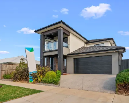 Werribee Luxe ホーム ファミリー 6ベッド ネットフリックス ウェリビーのホテル