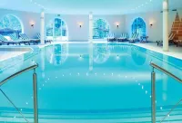 Waldhotel Doldenhorn - Pool