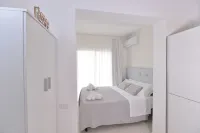 IzzHome New One - Apartments