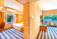 Hotel Mirage Hotels in Srinagar