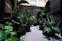 Chic & Basic Born Boutique Hotel Hotel in zona Castell dels Tres Dragons (Museu de Zoologia)