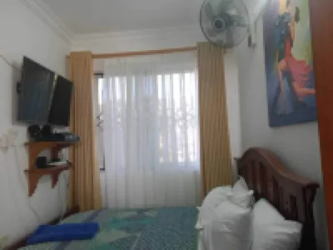 Lux Suites Royal Palm Studio Apartment