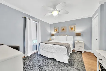 Gulf Place Caribbean 311