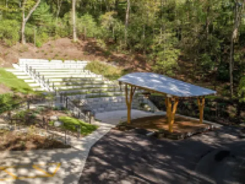 Pilot Cove Hotels in Transylvania County