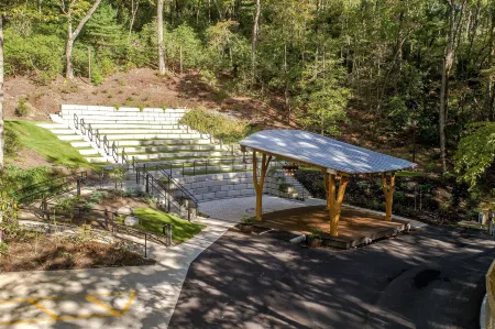 Pilot Cove Отели в г. Бойд