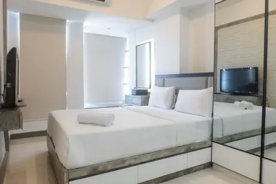 Modern Luxurious Studio Room at Anderson Supermall Mansion Apartment Hotels in Sambikerep