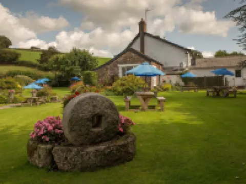 The Greyhound Inn and Hotel Hotels in Usk
