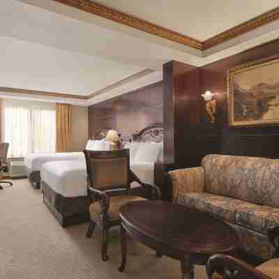 Radisson Toronto Airport West Rooms