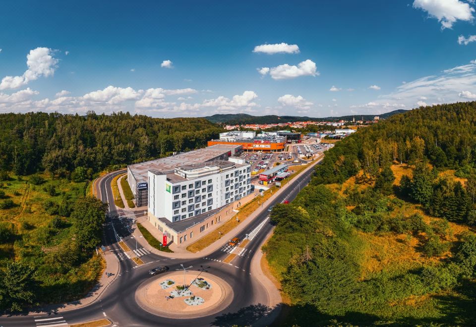 hotel overview picture