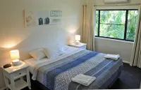 Angelwaters Hotels in Belgian Gardens