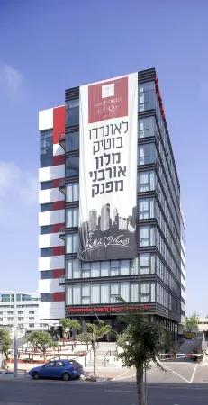 Leonardo Boutique Hotel Tel Aviv Отели рядом с достопримечательностью «Image of a Murderer»