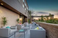 Hilton Garden Inn Surprise فنادق في سوربرايز