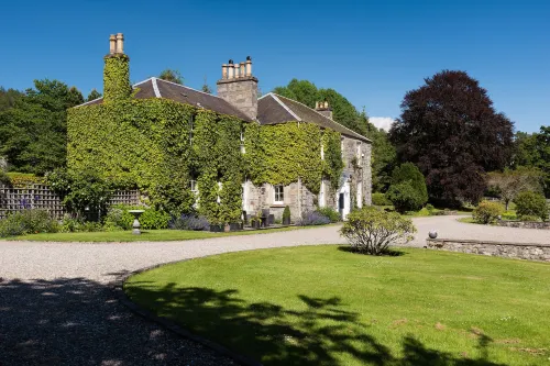 The Old Manse of Blair, Boutique Hotel & Restaurant - Bergblick