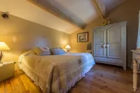 Mas de Foncaudette Hotels in Lambesc