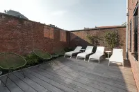 Van der Valk TheaterHotel de Oranjerie Отели рядом с достопримечательностью «Dumpstore Valkenburg»