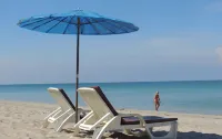Lanta Seafront Resort - Spa