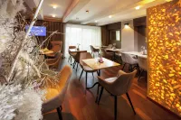 Mama's Design & Boutique Hotel Hotels in Bratislava I