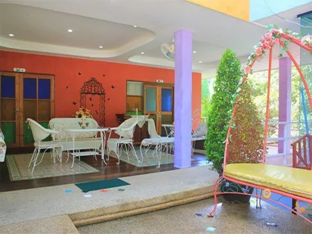 Baan Fahsai Resort Отели рядом с достопримечательностью «Samnaksong Sitthithamrangsri»