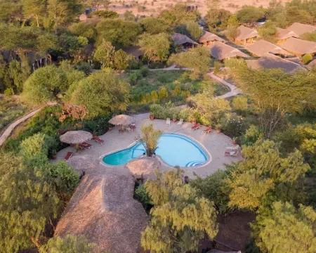 Kibo Safari Camp, Amboseli Hotels in Kimana