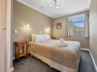 Tower Lodge Motel Hotels in Invercargill
