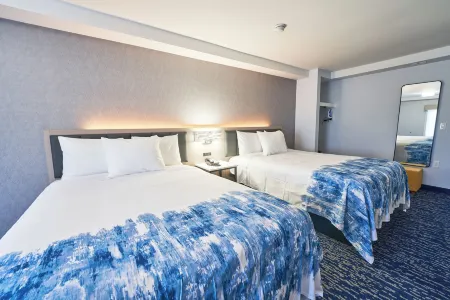 All Seasons Inn & Suites