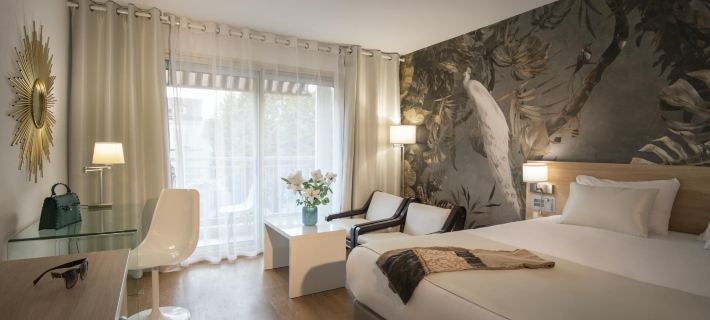 Hotel Chambord Hotels in Menton