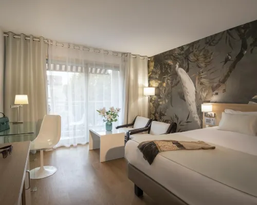 Hotel Chambord Hotels in Menton