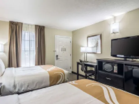 Quality Inn University Area Hotels in Auburn