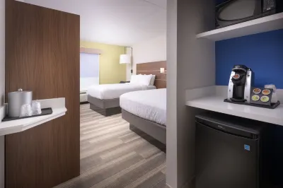 Holiday Inn Express & Suites Chattanooga Downtown Hotels in Chattanooga
