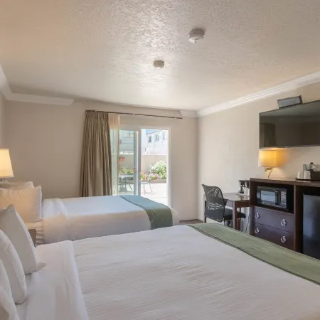 Cannery Row Inn