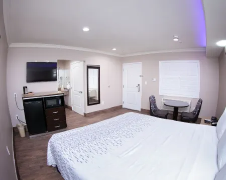 Diamond Bell Inn & Suites Hotels in Bell