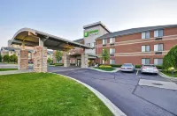 Holiday Inn Express ROMULUS / DETROIT AIRPORT by IHG Hotels in 