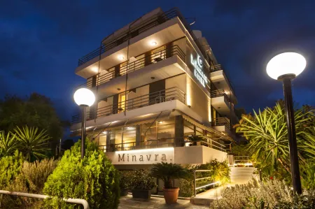 Minavra Hotel Отели в г. Вари-Вула-Вулјагмени