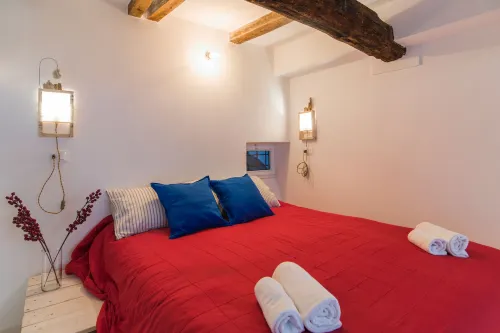 GuestHost - University Loft Apartment - Condos