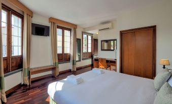 Hotel Vale Verde