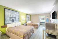 Super 8 by Wyndham San Antonio/Riverwalk Area - Ramah Hewan Peliharaan