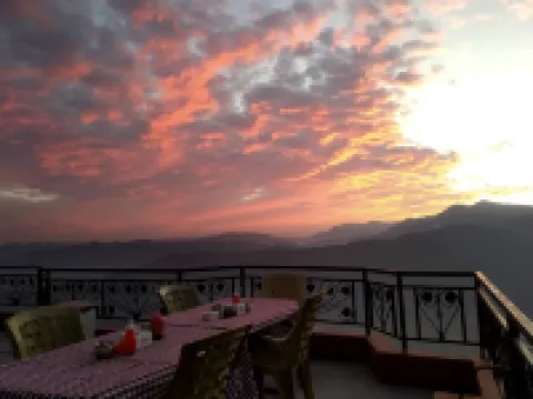 Hotel High Ground Inn Sarangkot Hotels in Kaski