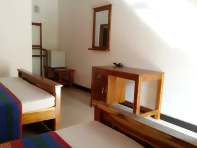 Rich Resort & Restaurant Hotel dekat Rajarata University of Sri Lanka