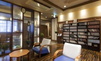 Shimobe Hotel