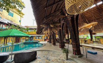 The Light Hotel Nha Trang