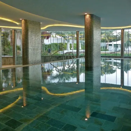 Sunrise Pearl Hotel & Spa