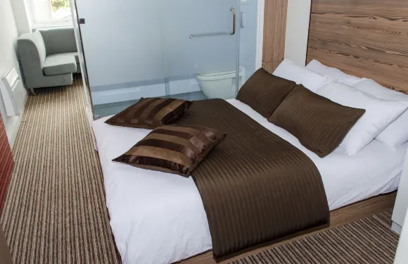 Trivelles 布拉特福德桑橋路酒店