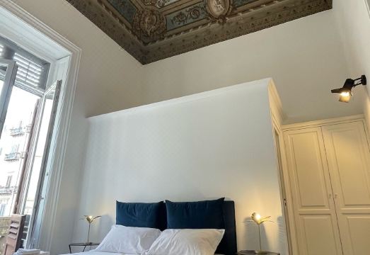 도나 프랑카 플로리오 대표 이미지