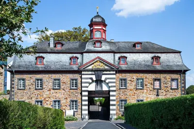 Schloss Hotel Burgbrohl Hôtels à : Bad Breisig