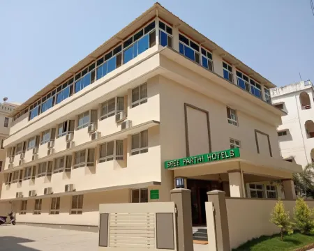 Sreeparthi Hotel Hotels in Anantapuram